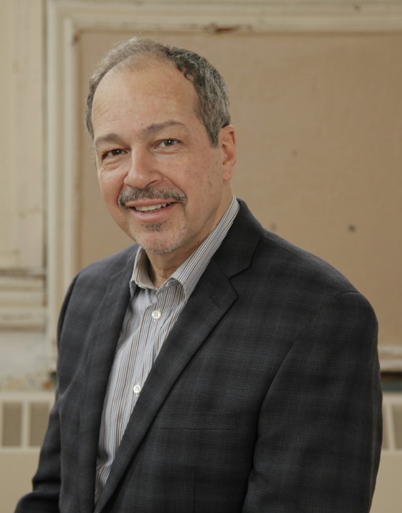 Gilbert Cruz