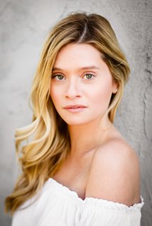 Tara Layne