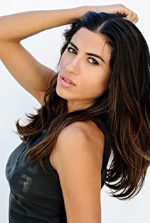 Maryam Roberts