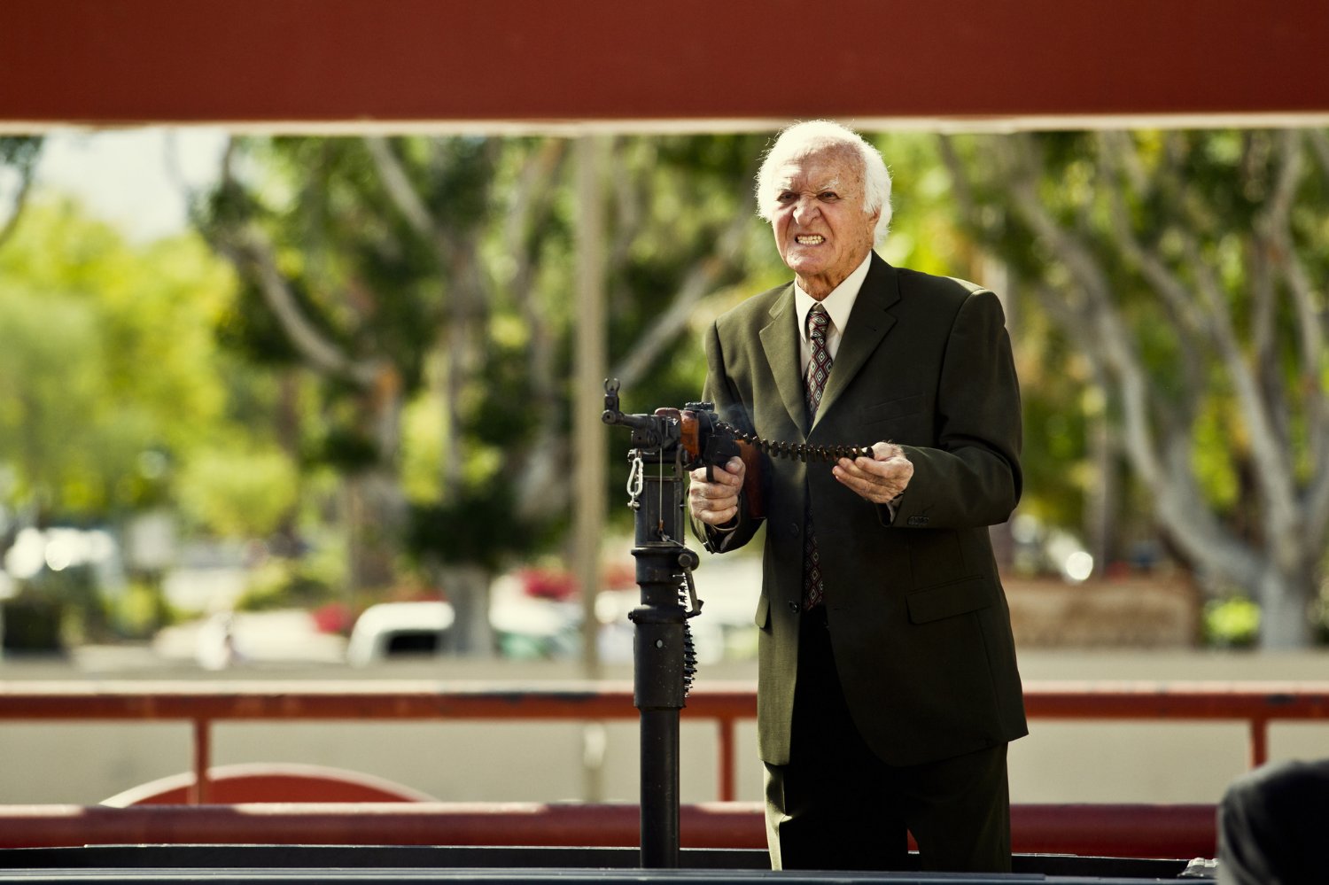 Robert Loggia