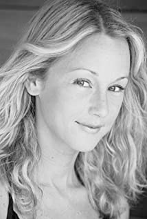 Lynley Swain