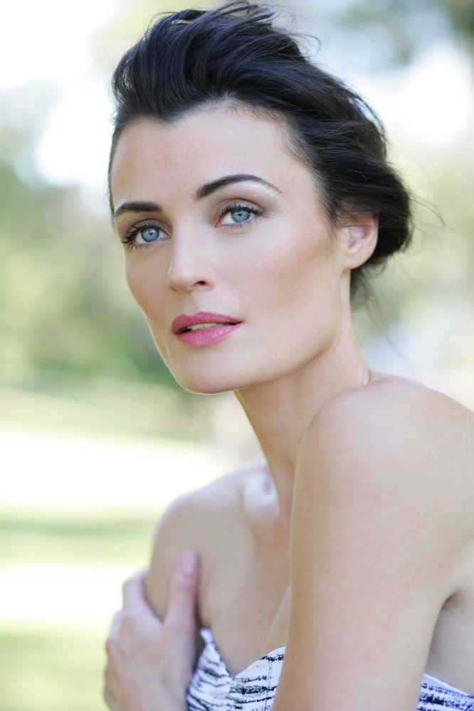 Lyne Renee