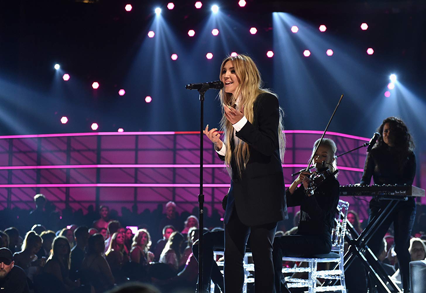 Julia Michaels