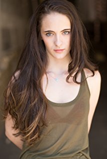 Zoë Van Tieghem