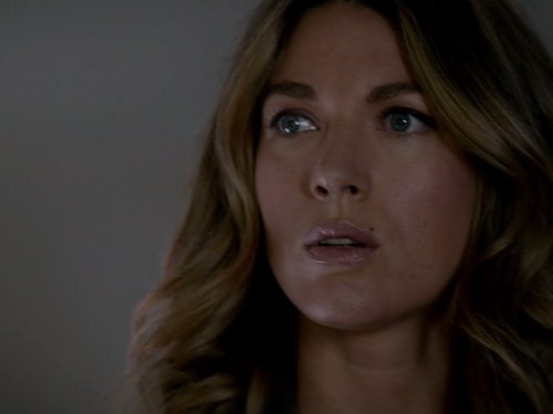 Natalie Zea