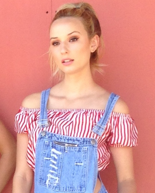 Caitlin Harris