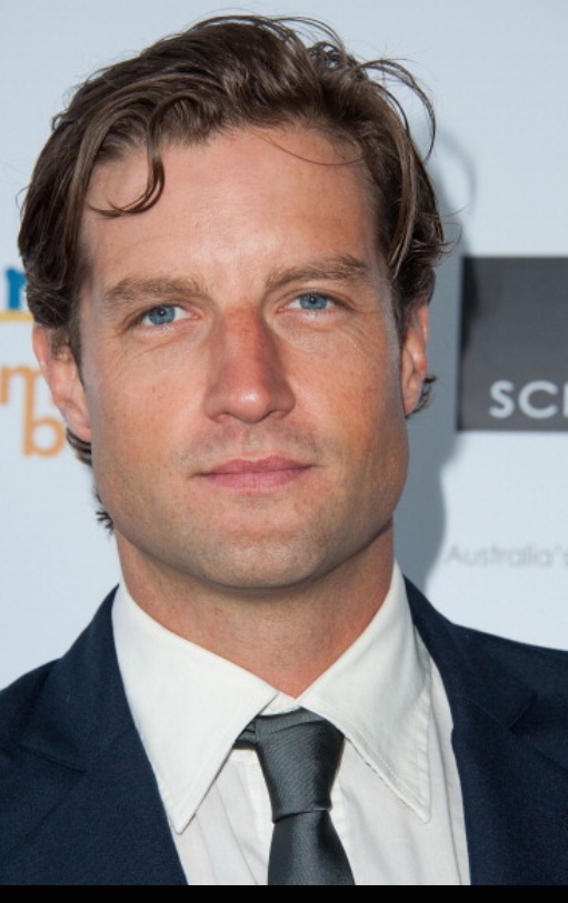 Axle Whitehead