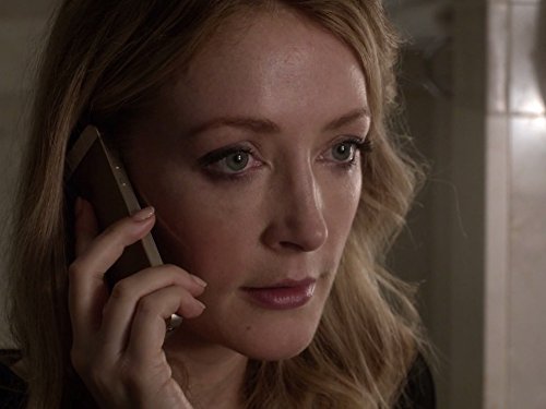 Jennifer Finnigan