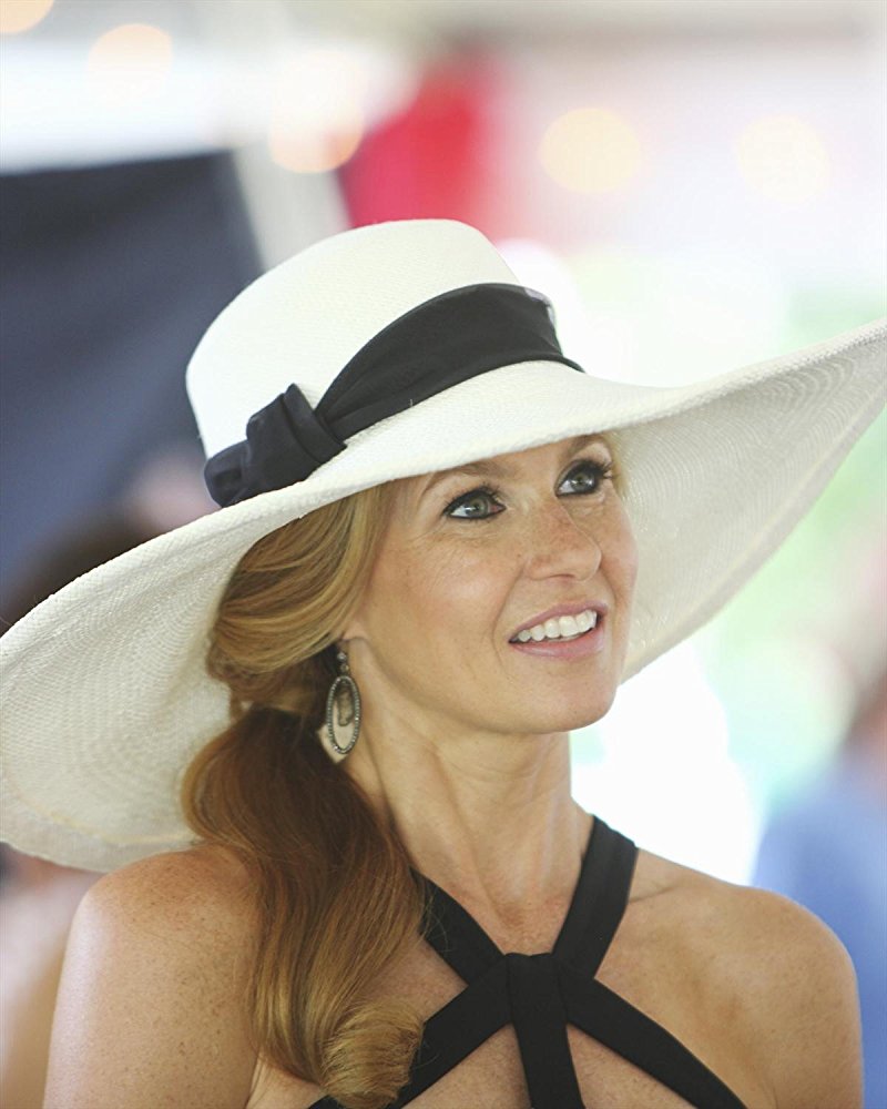 Rayna Jaymes