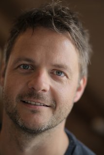 Tom Larsen