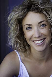 Anna Phillips